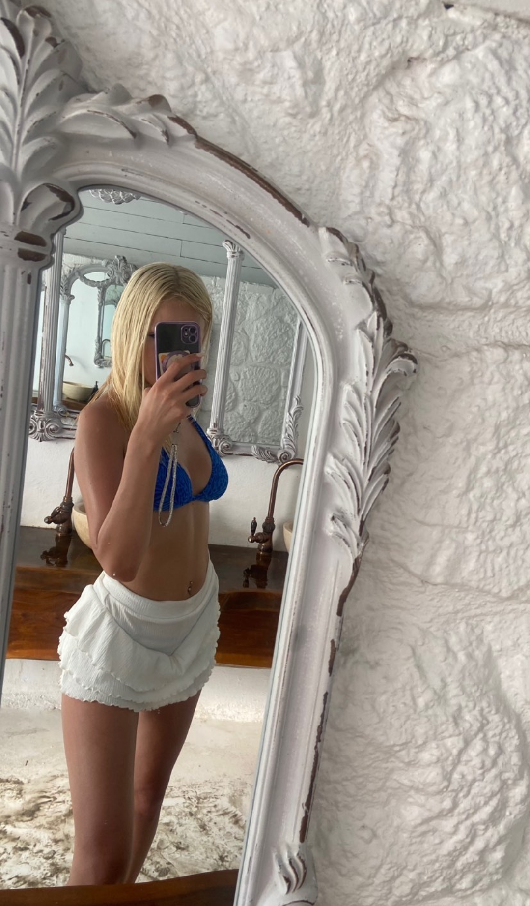 Karabucak Güler Yüzlü Bayan Escort Bayan Hale